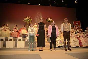 Se entregan editadas y  en impresion en papel.