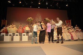 Se entregan editadas y  en impresion en papel.