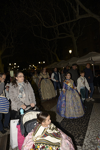 Se entregan editadas y  en impresion en papel tamaño 15x21