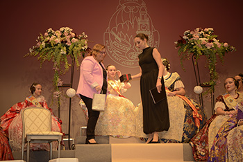 Se entregan editadas y  en impresion en papel.