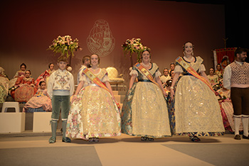 Se entregan editadas y en impresion en papel.