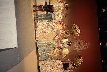 Se entregan editadas y  en impresion en papel.