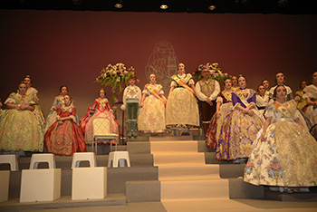 Se entrega en impresion en papel, en archivo JPG o archivo NEFF..