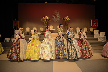 Se entrega en impresion en papel, en archivo JPG o archivo NEFF..