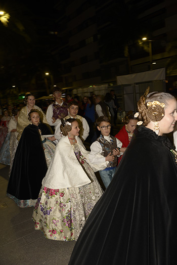 Se entregan editadas y  en impresion en papel tamaño 15x21