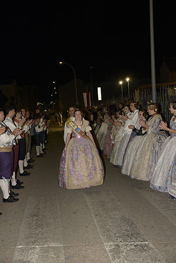 Se entregan editadas y  en impresion en papel tamaño 15x21