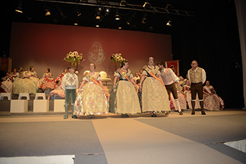 Se entregan editadas y  en impresion en papel.