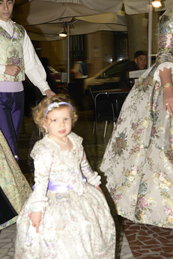 Se entregan editadas y en impresion en papel tamaño 15x21