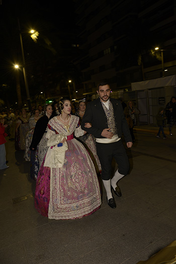 Se entregan editadas y  en impresion en papel tamaño 15x21