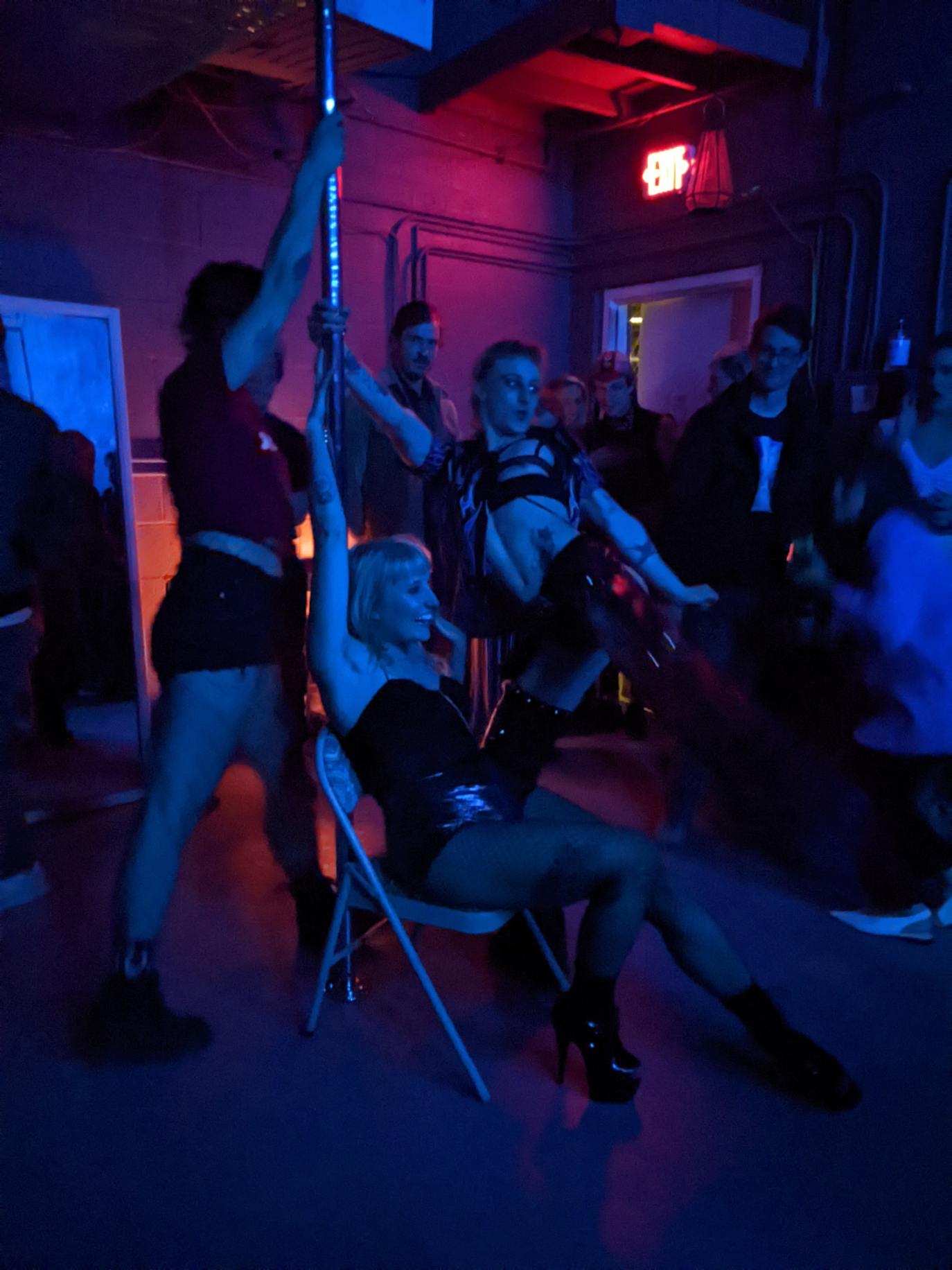 THE DELUXE MAKE-IT-RAIN BACCHANAL