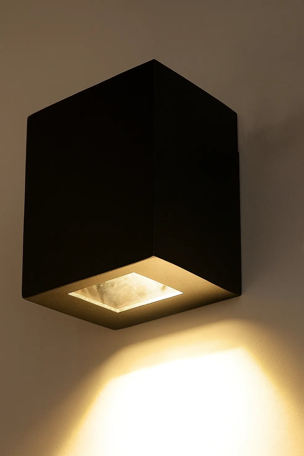 Aplique Exterior Cube Unidireccional