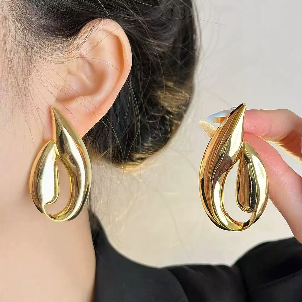 Elegant Gold Statement Earrings