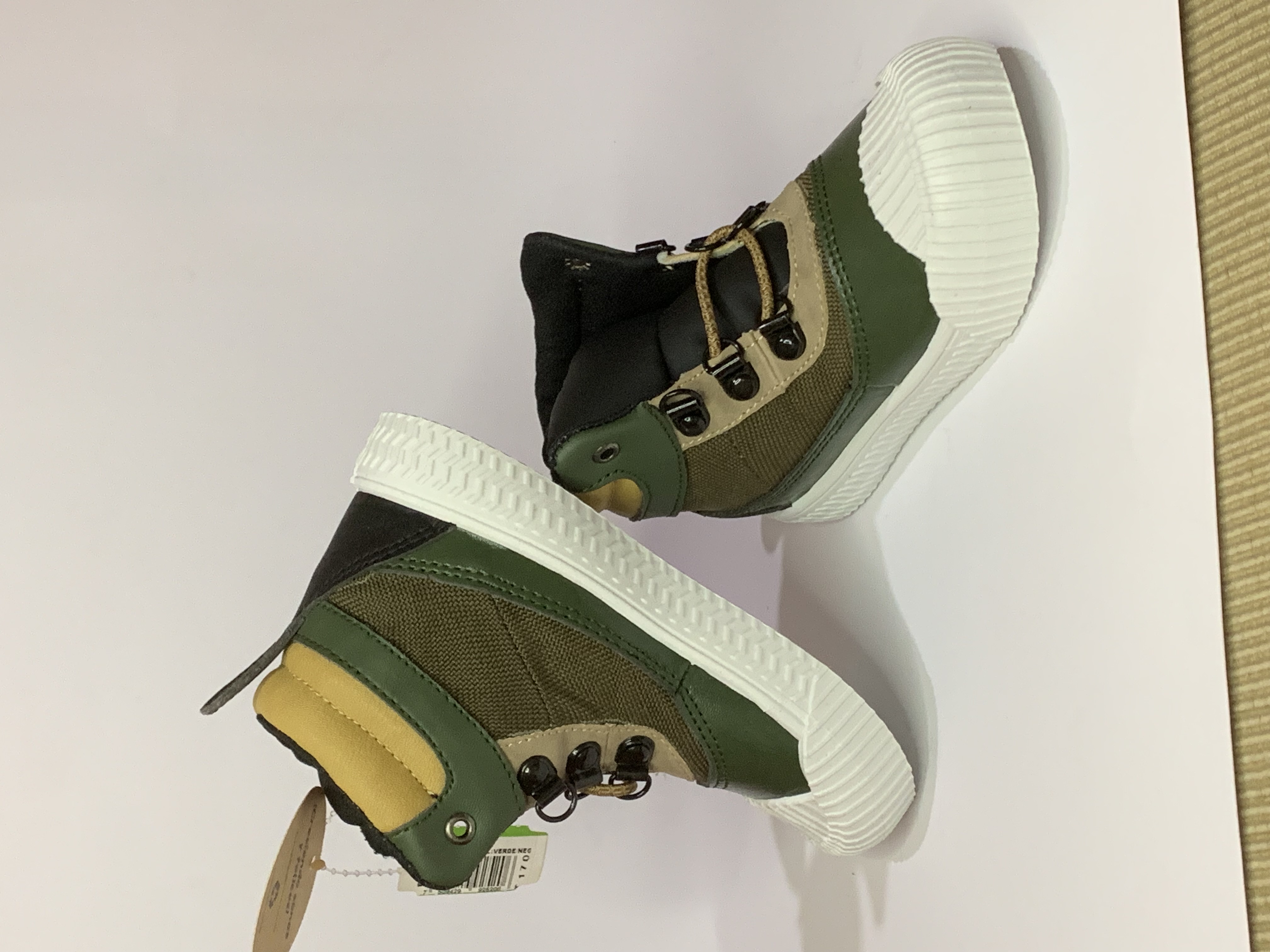 Tenis verde Bubble Gummers