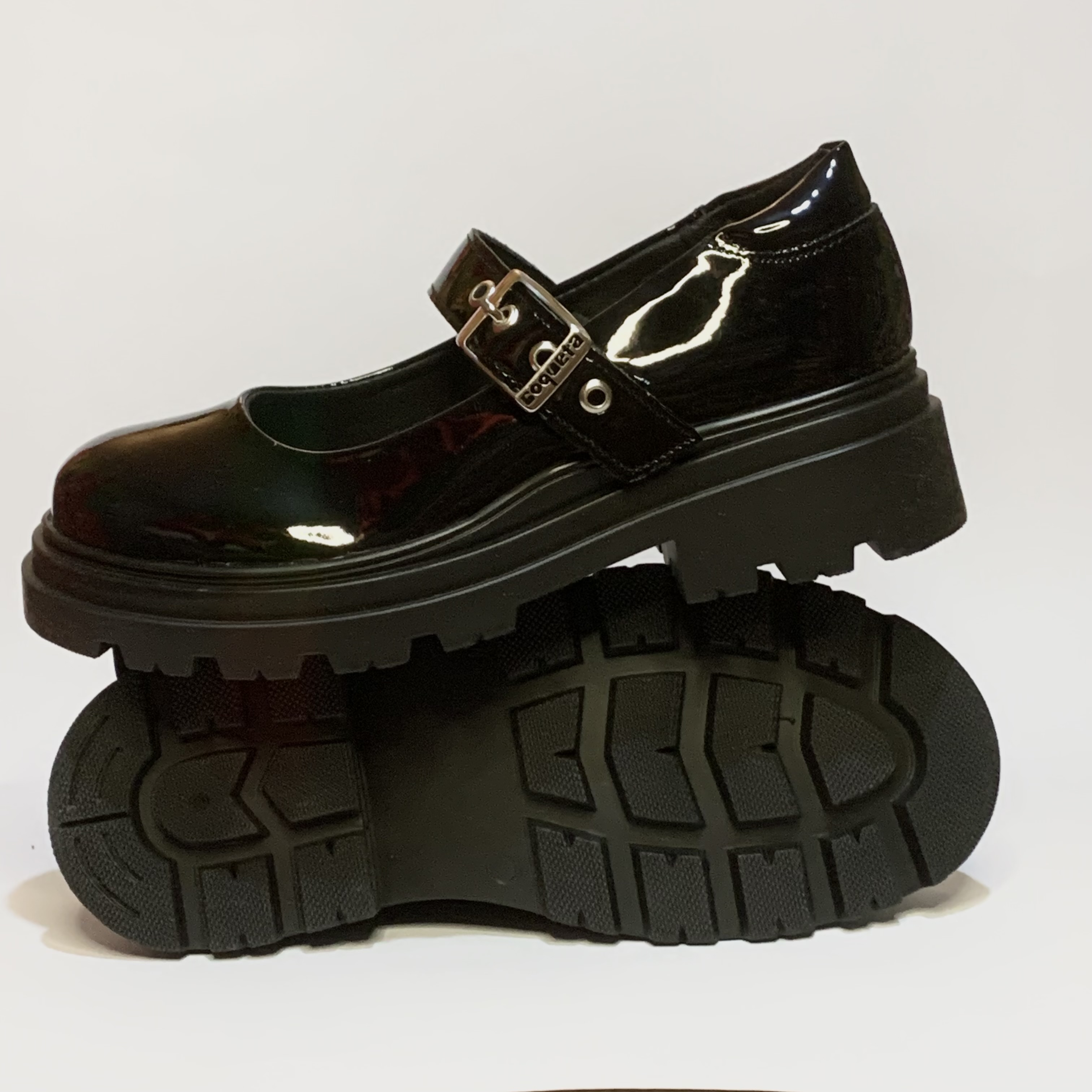 Zapatos charol negro COQUETA