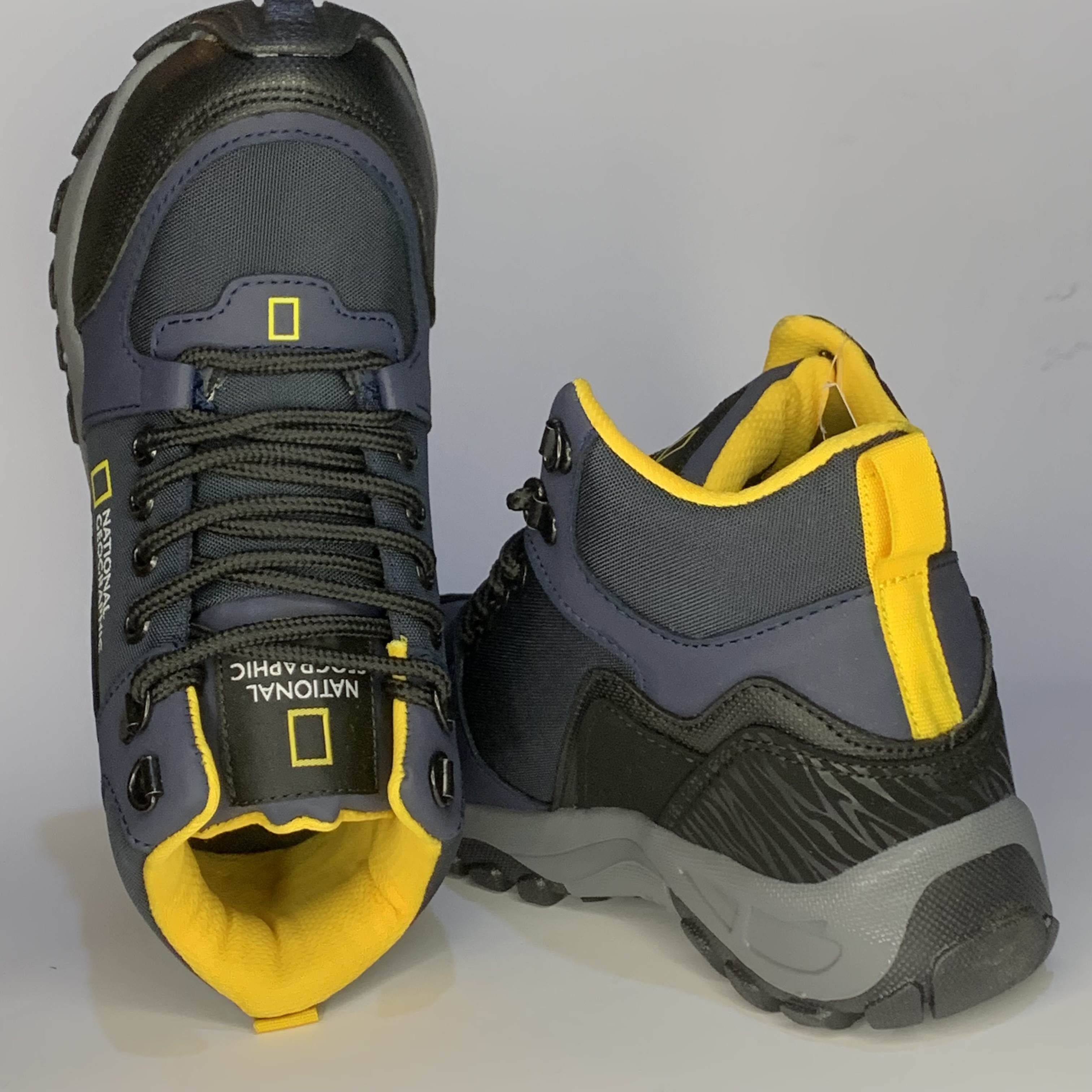 Bota de senderismo National Geographic