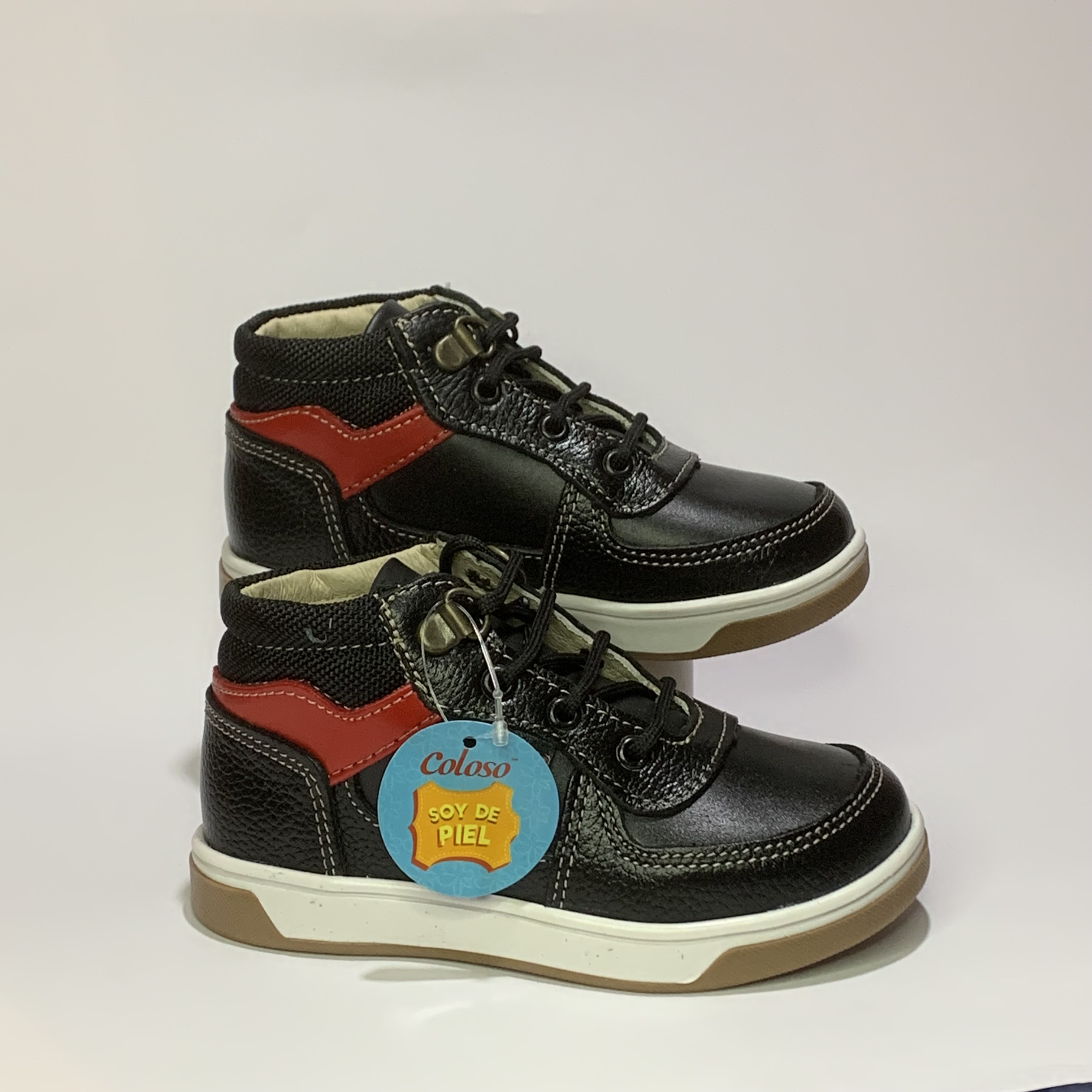 Zapatos negros COLOSO