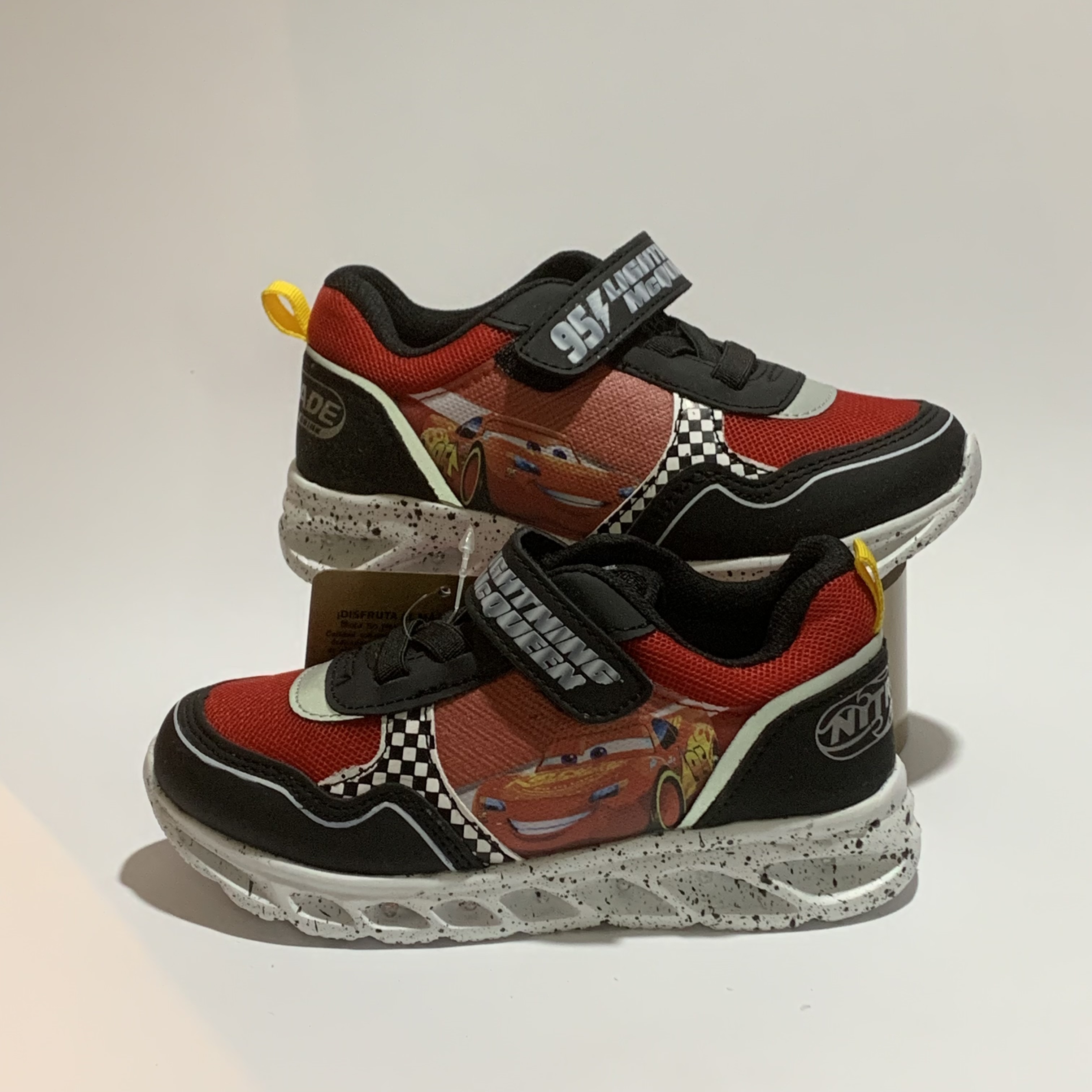 Tenis con luces CARS