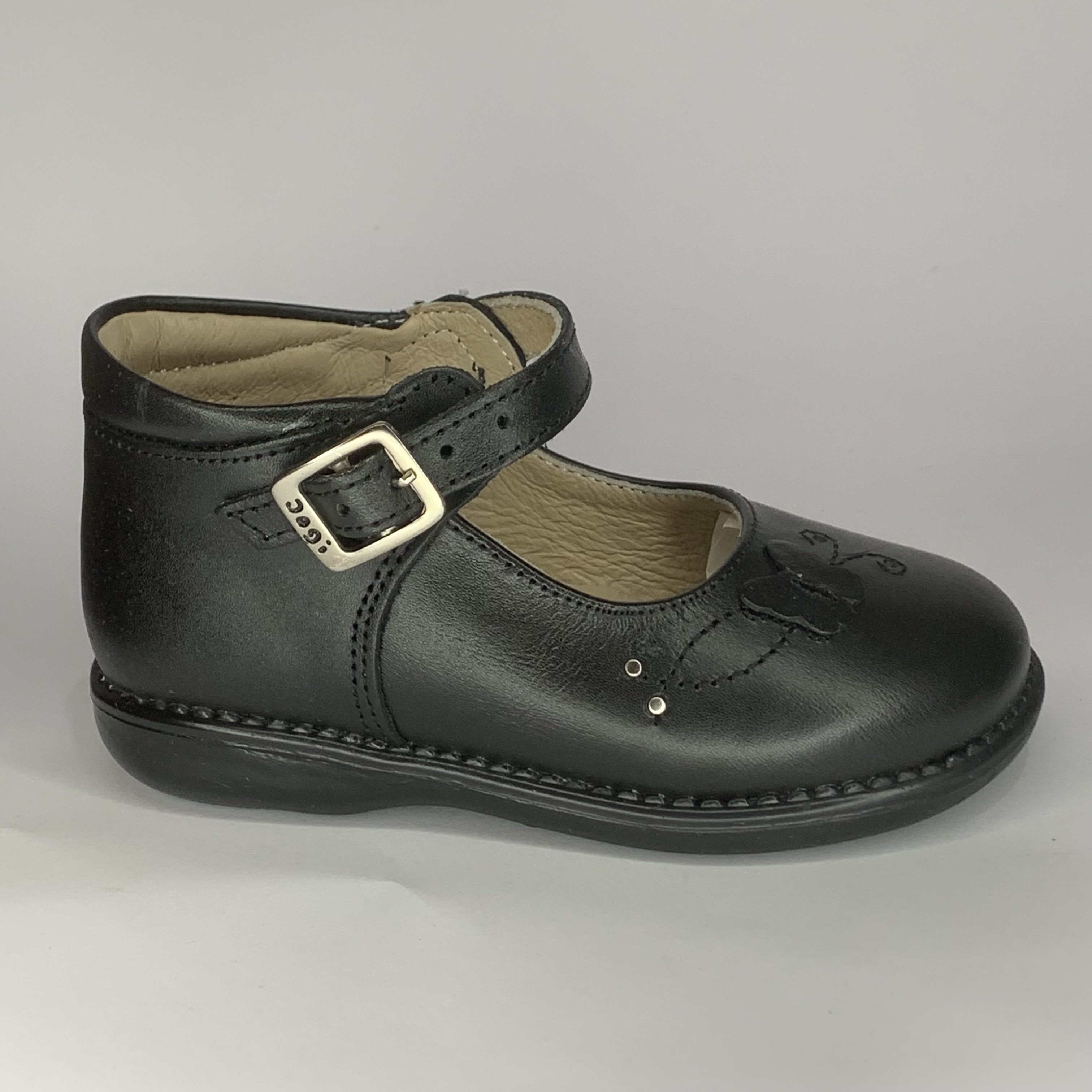 Zapatos piel negros DOGI