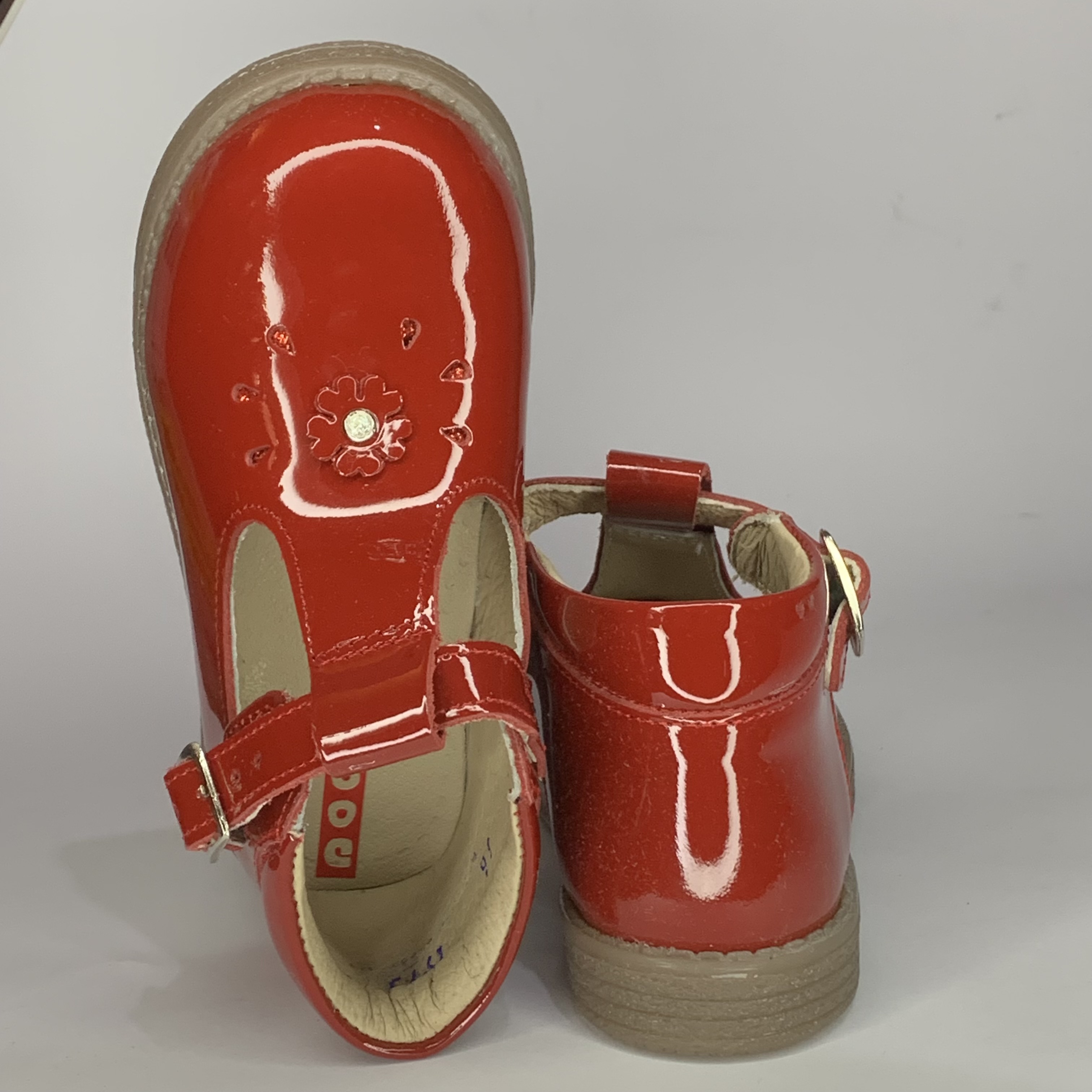 Zapato charol rojo DOGI