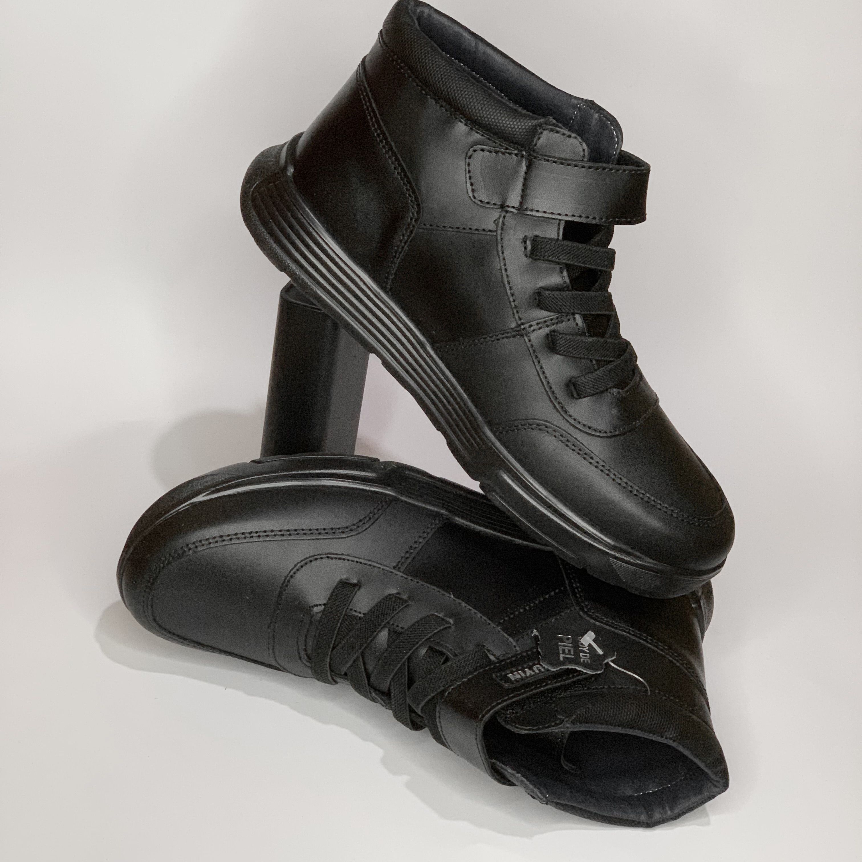 Zapatos escolares negros YUYIN