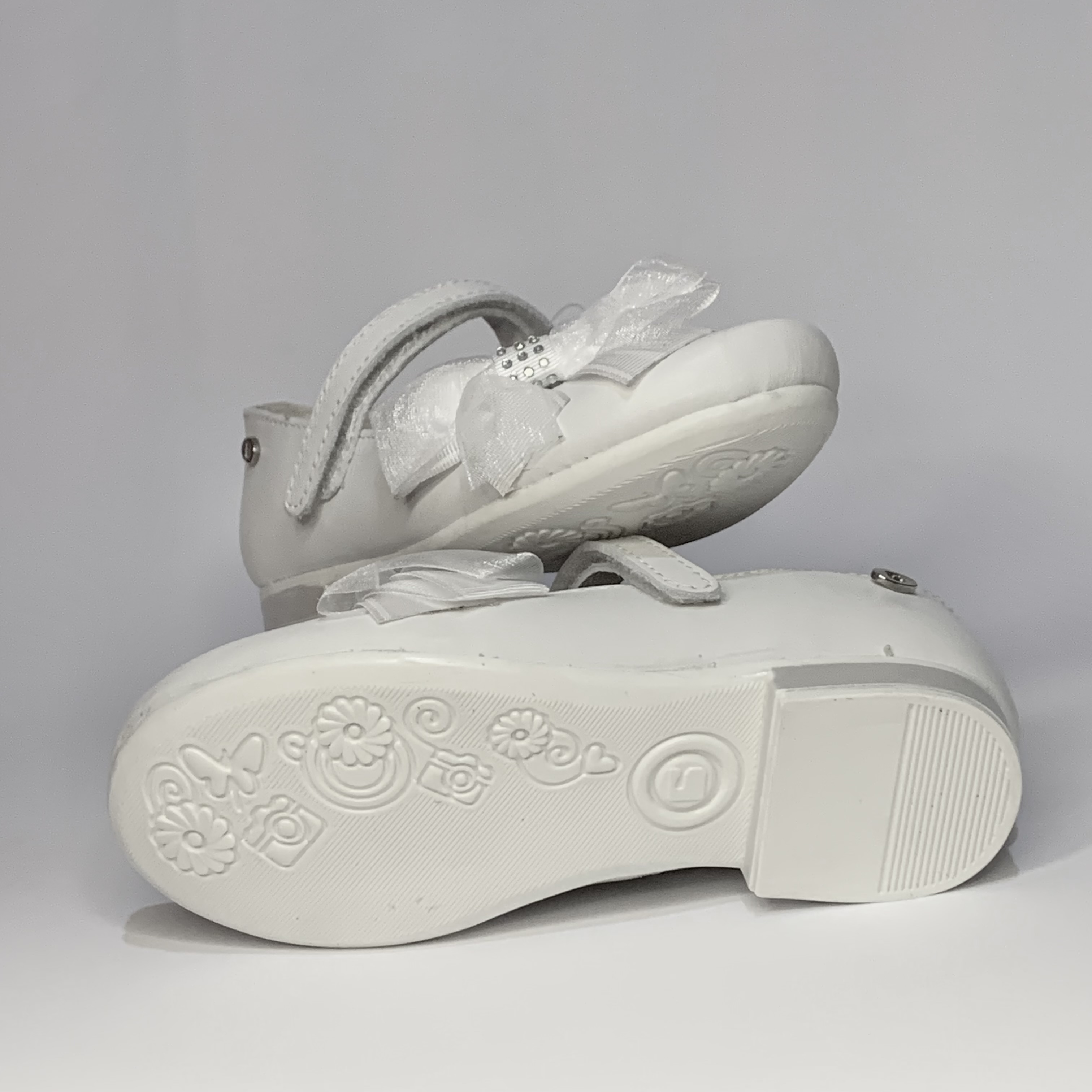 Zapatos de niña blancos COQUETA