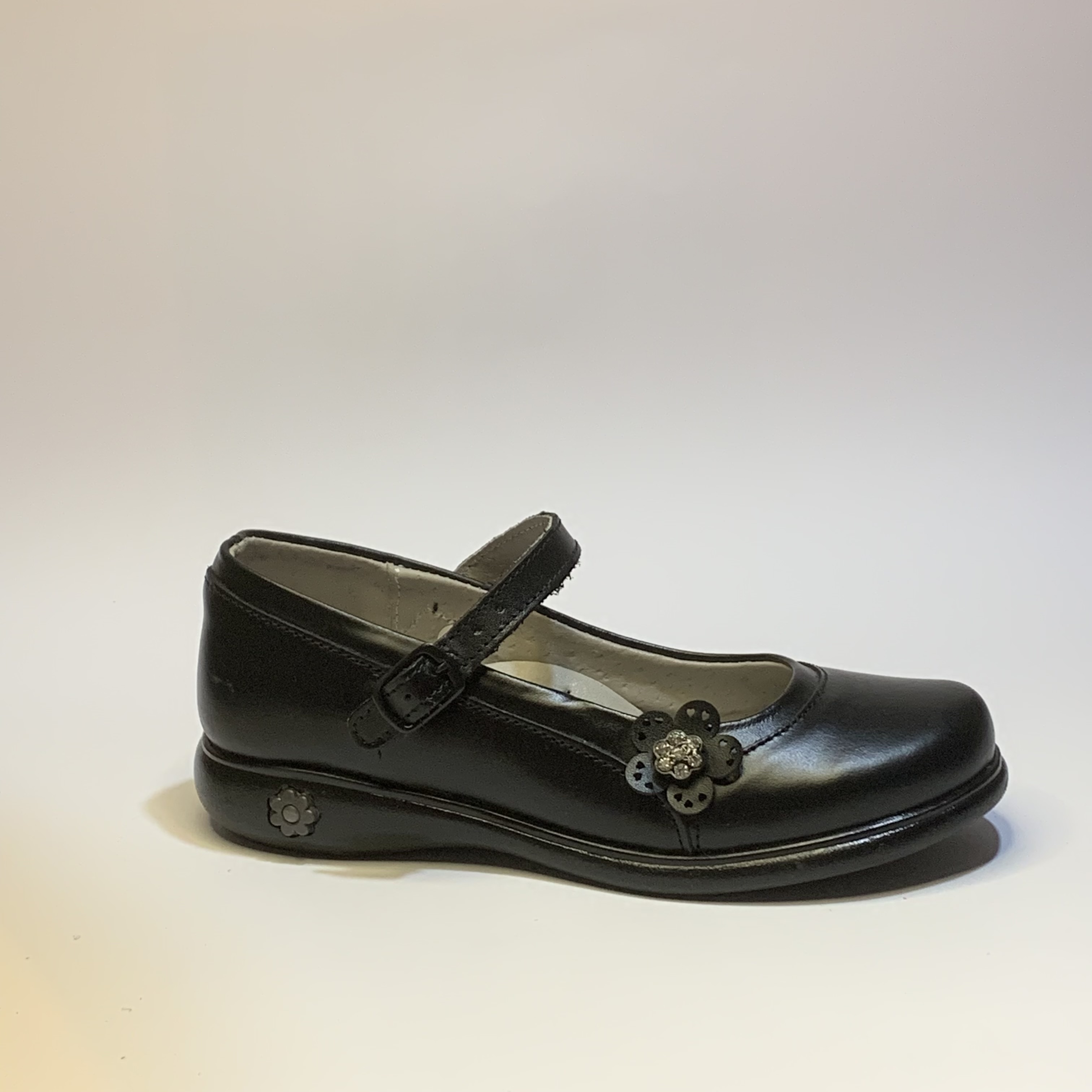 Zapato escolar negro para niña