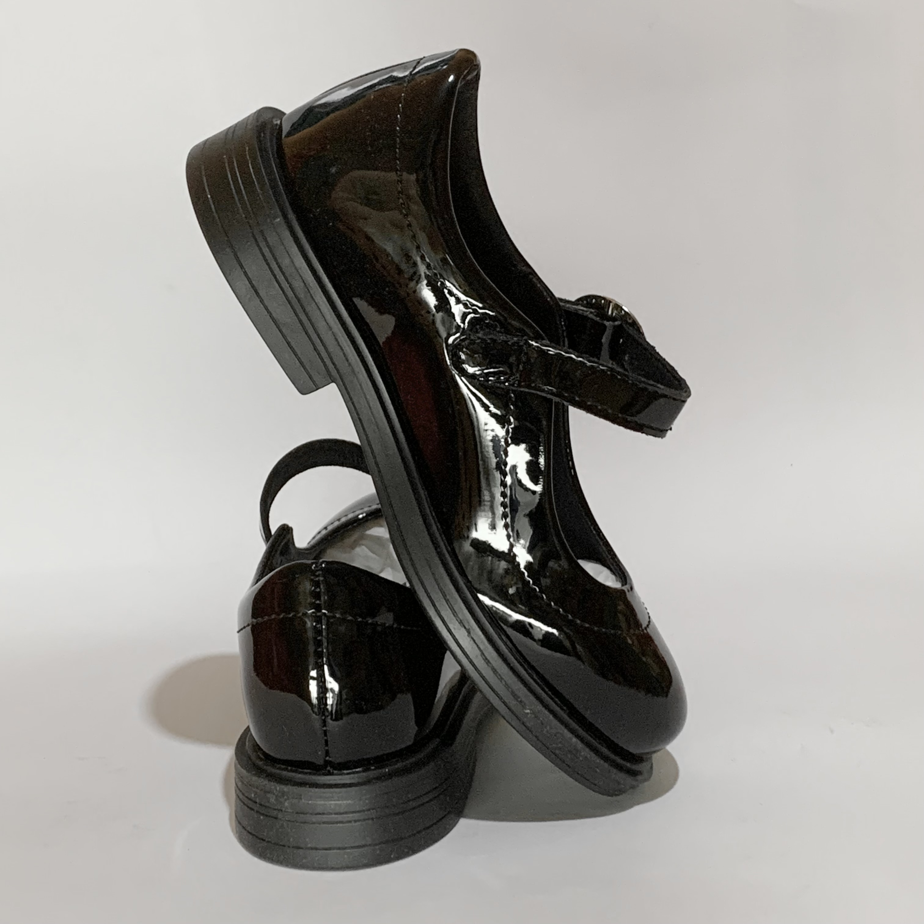 Zapatos charol CHABELO