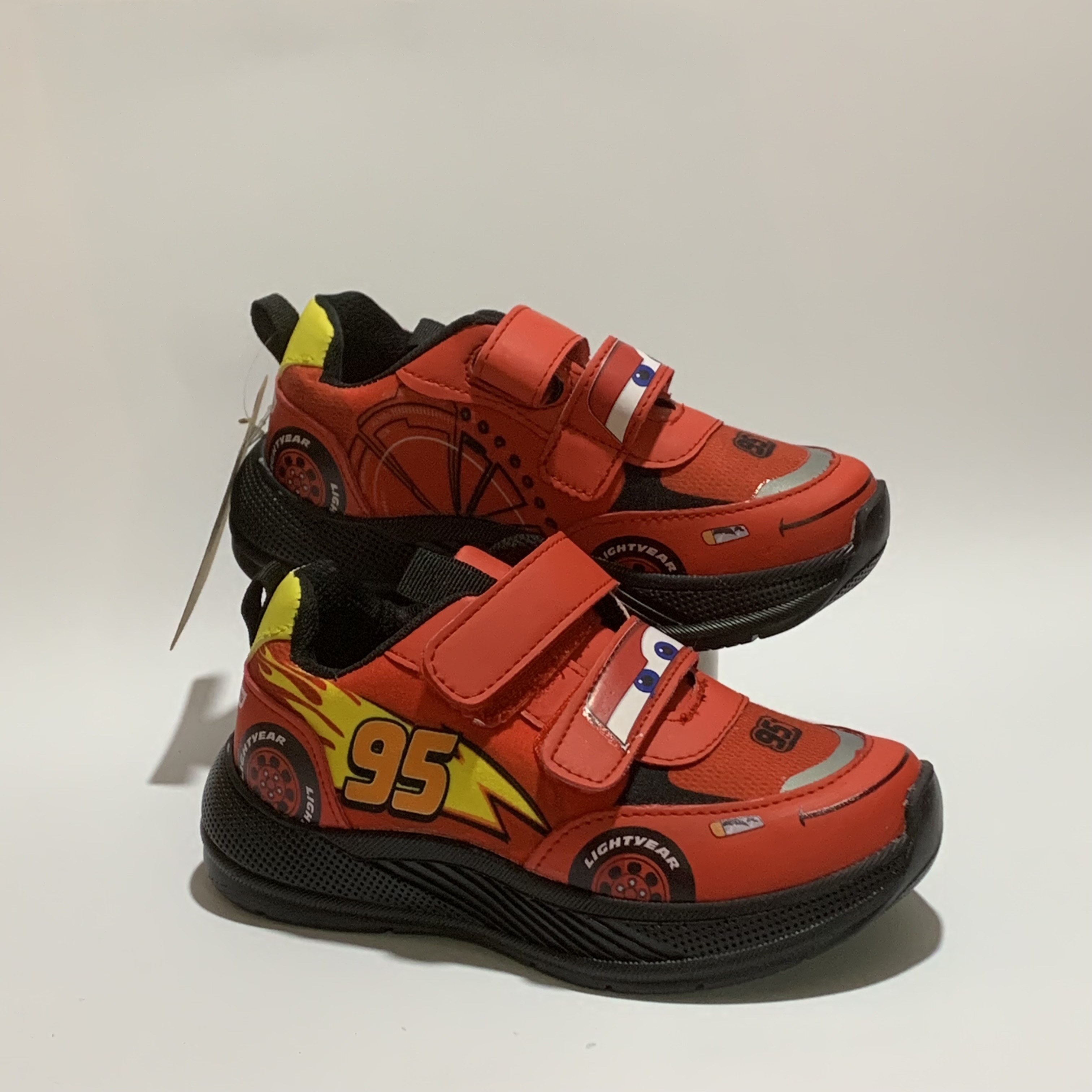 Tenis infantiles Cars edición Rayo McQueen