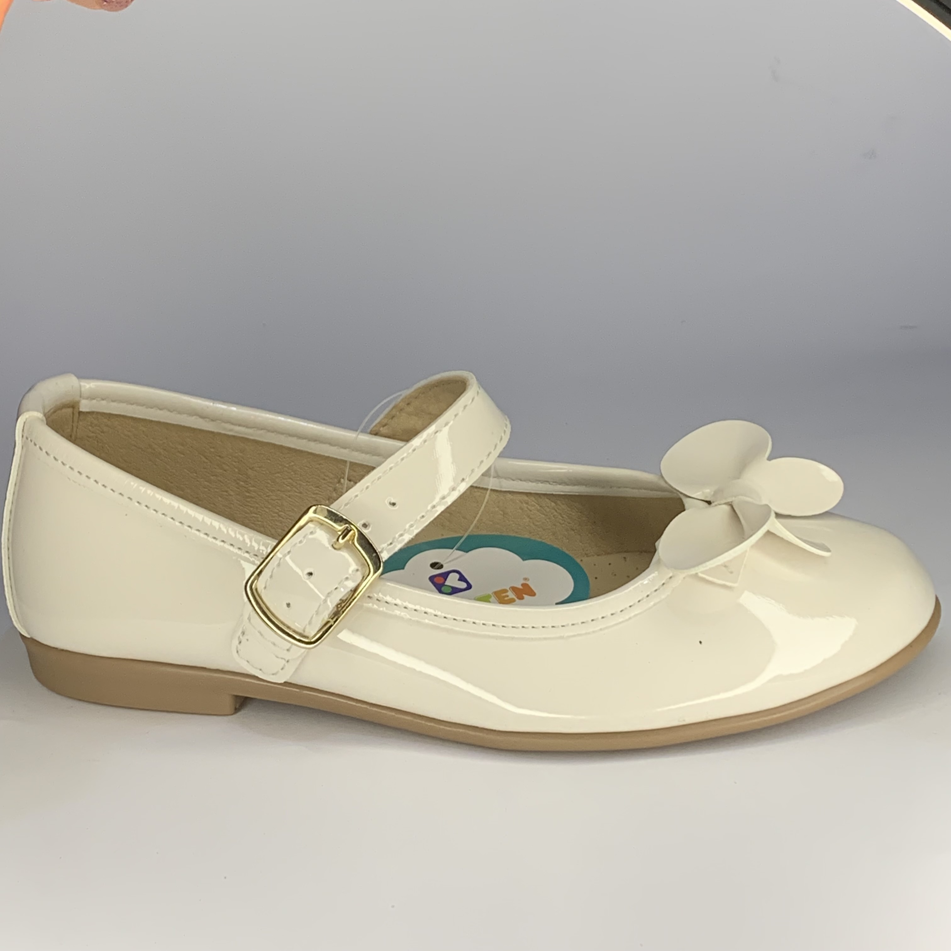 Zapatos tipo bailarina para niña