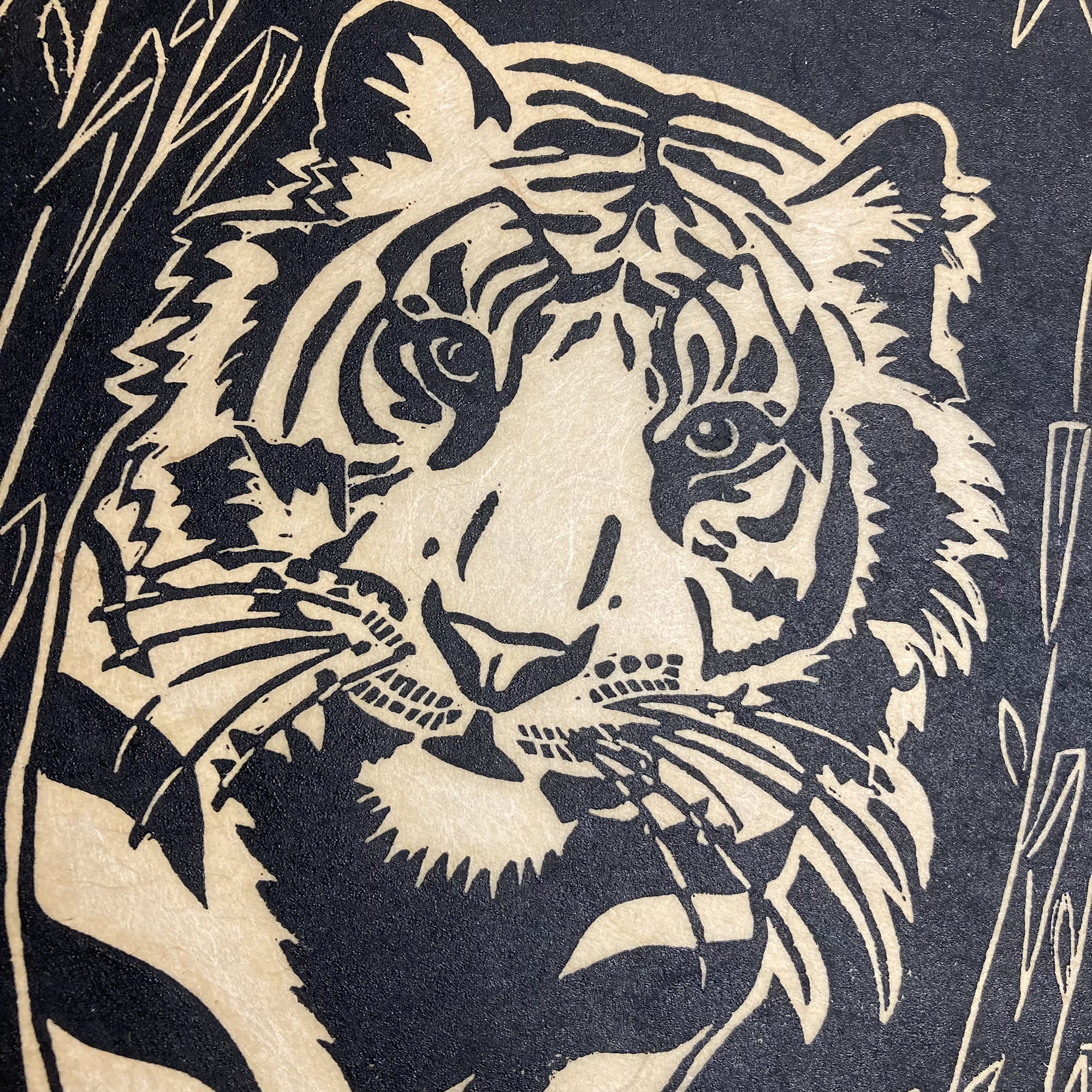 Linogravure « Le tigre aux roseaux »