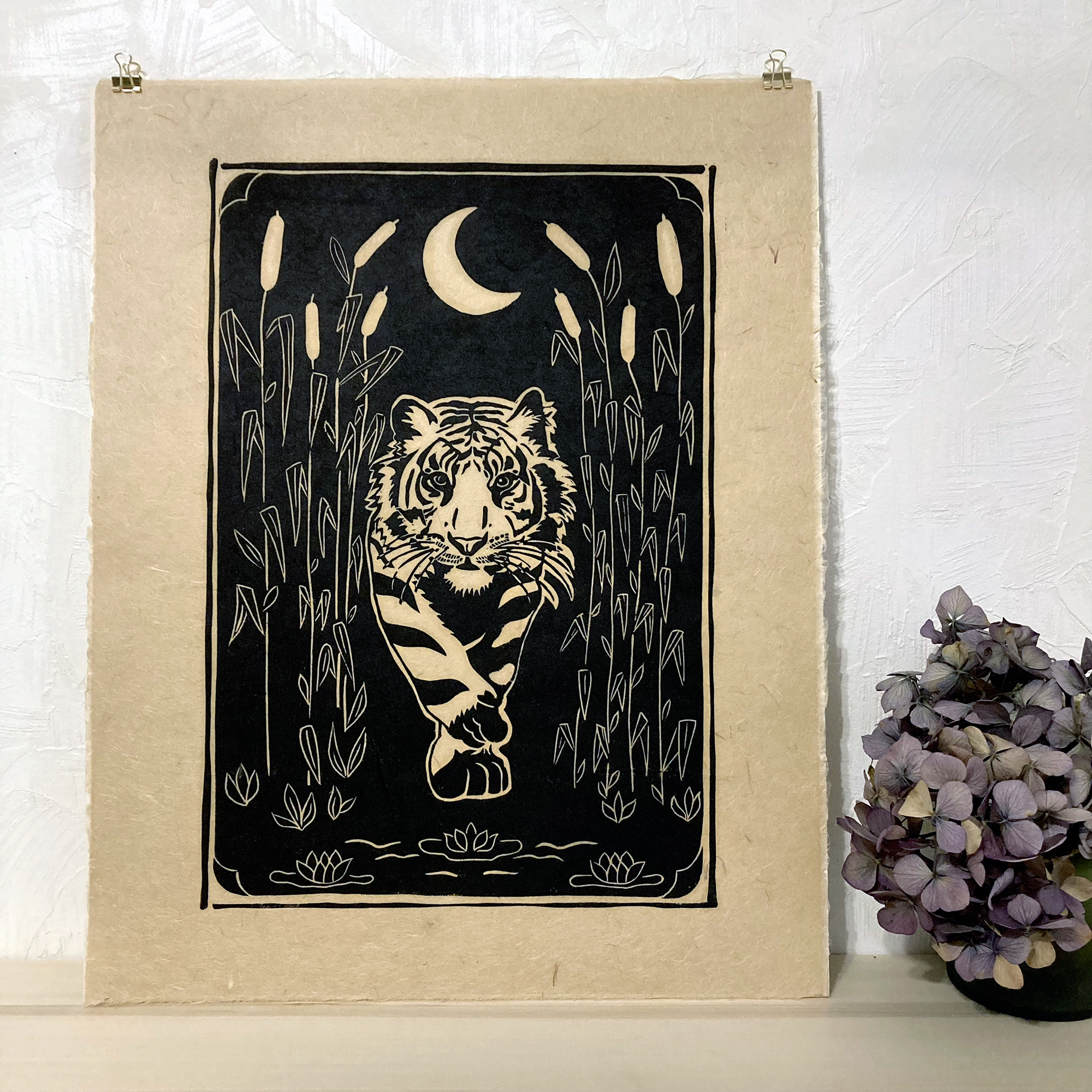 Linogravure « Le tigre aux roseaux »