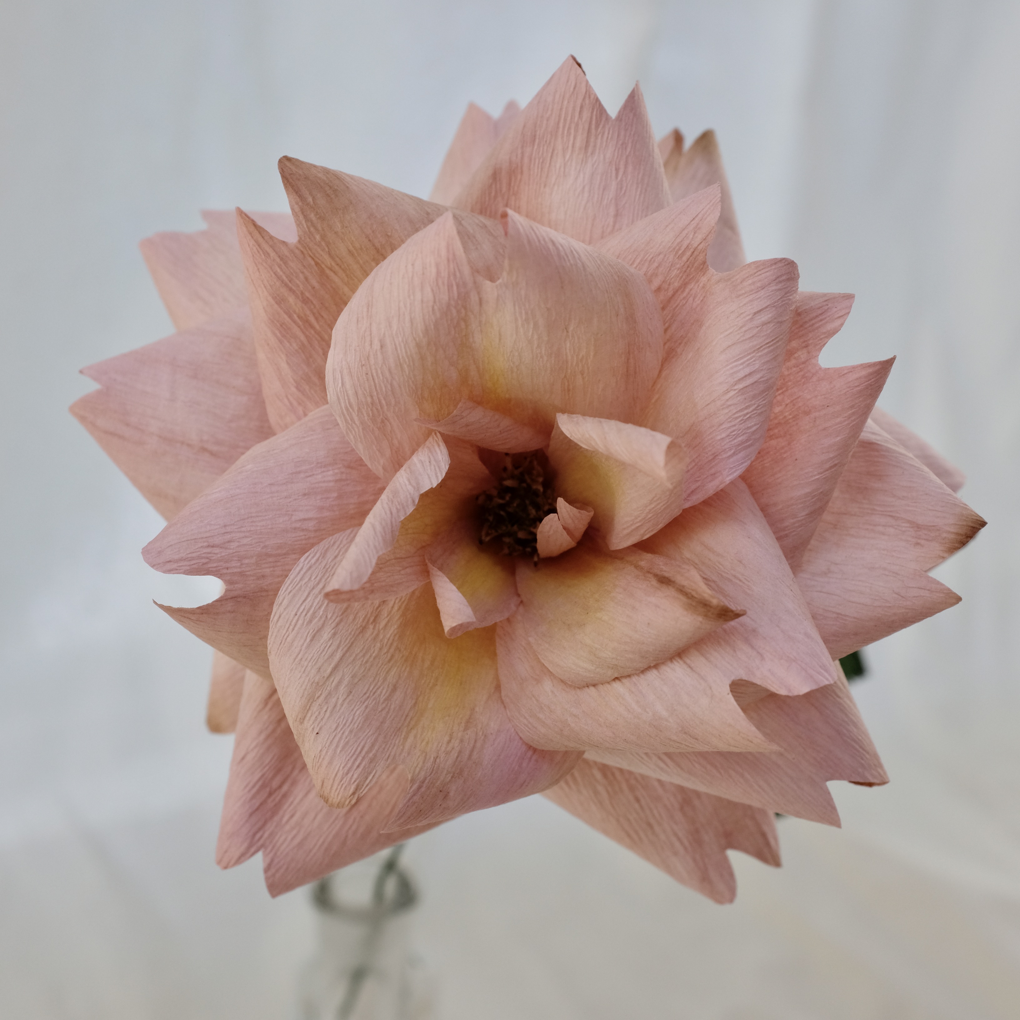 Fleur en papier : Rose (couleur vieux rose)