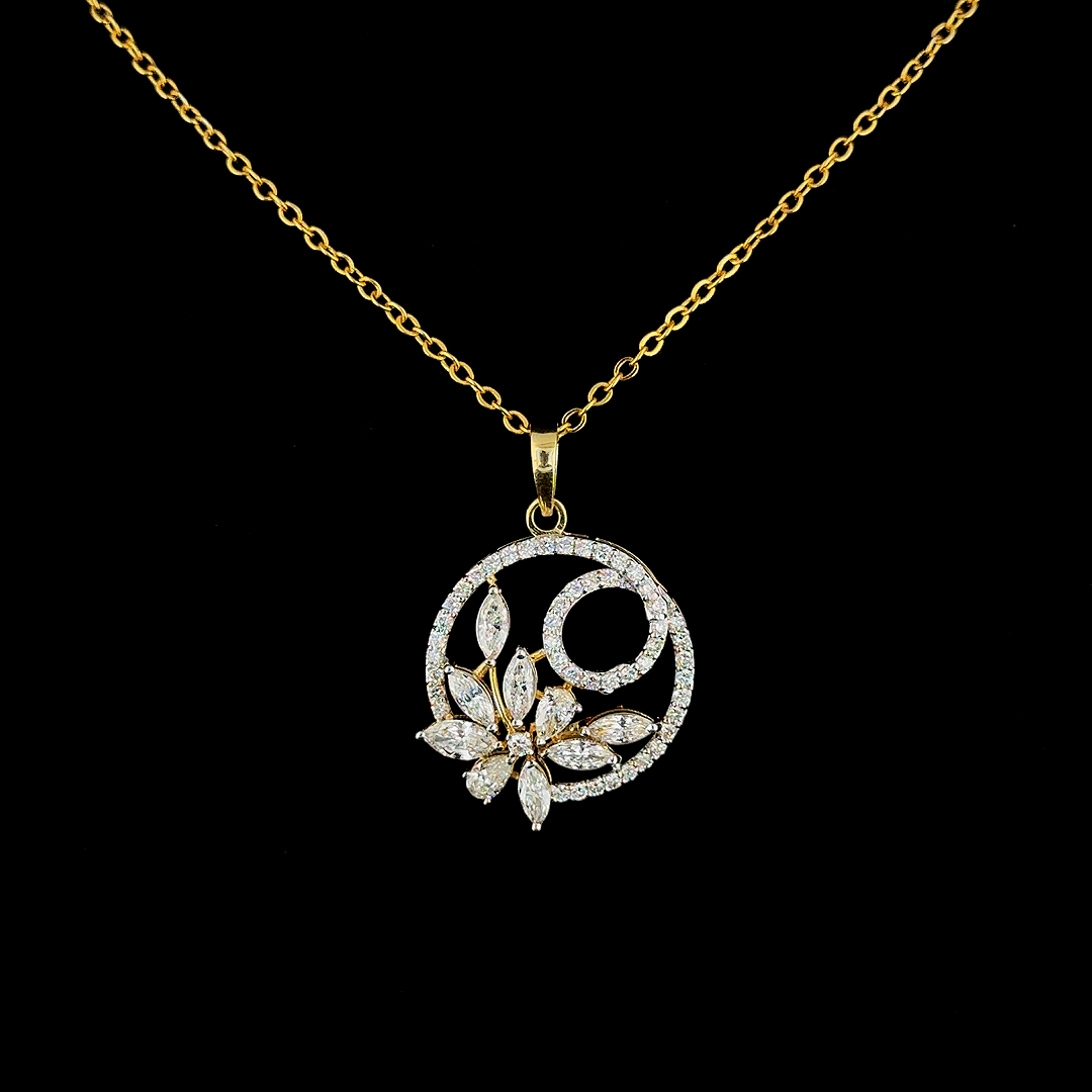 Gold floral pendant necklace in Gold and CVD