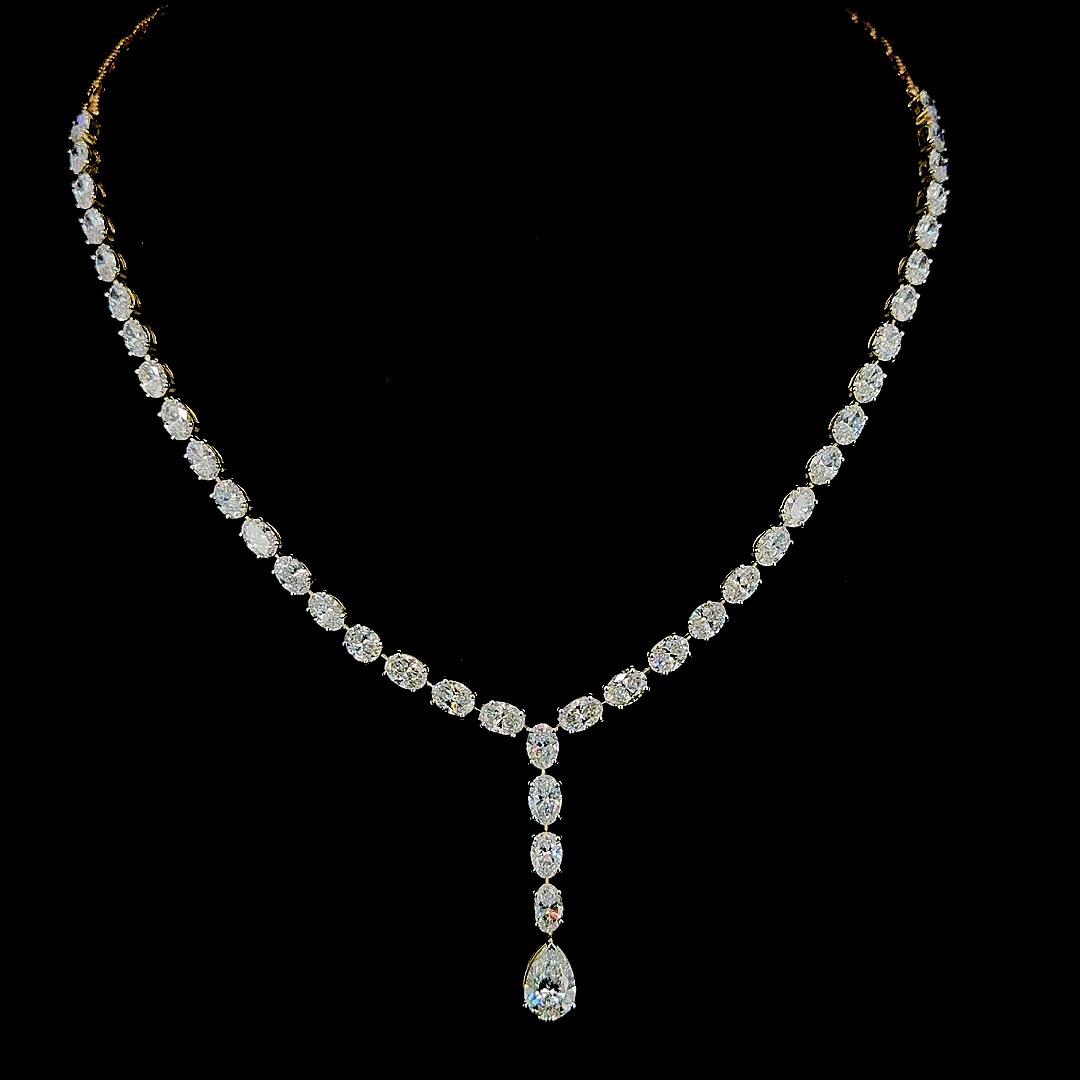 Diamond Necklace in Gold and CVD