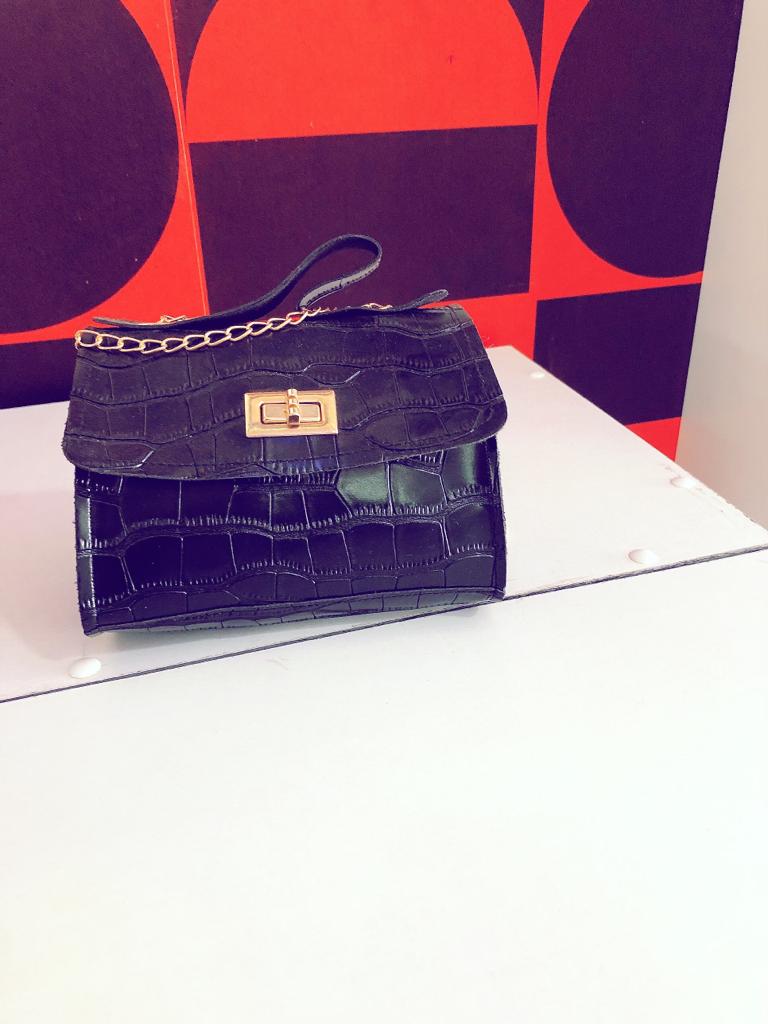 Black Crocodile Pattern Handbag