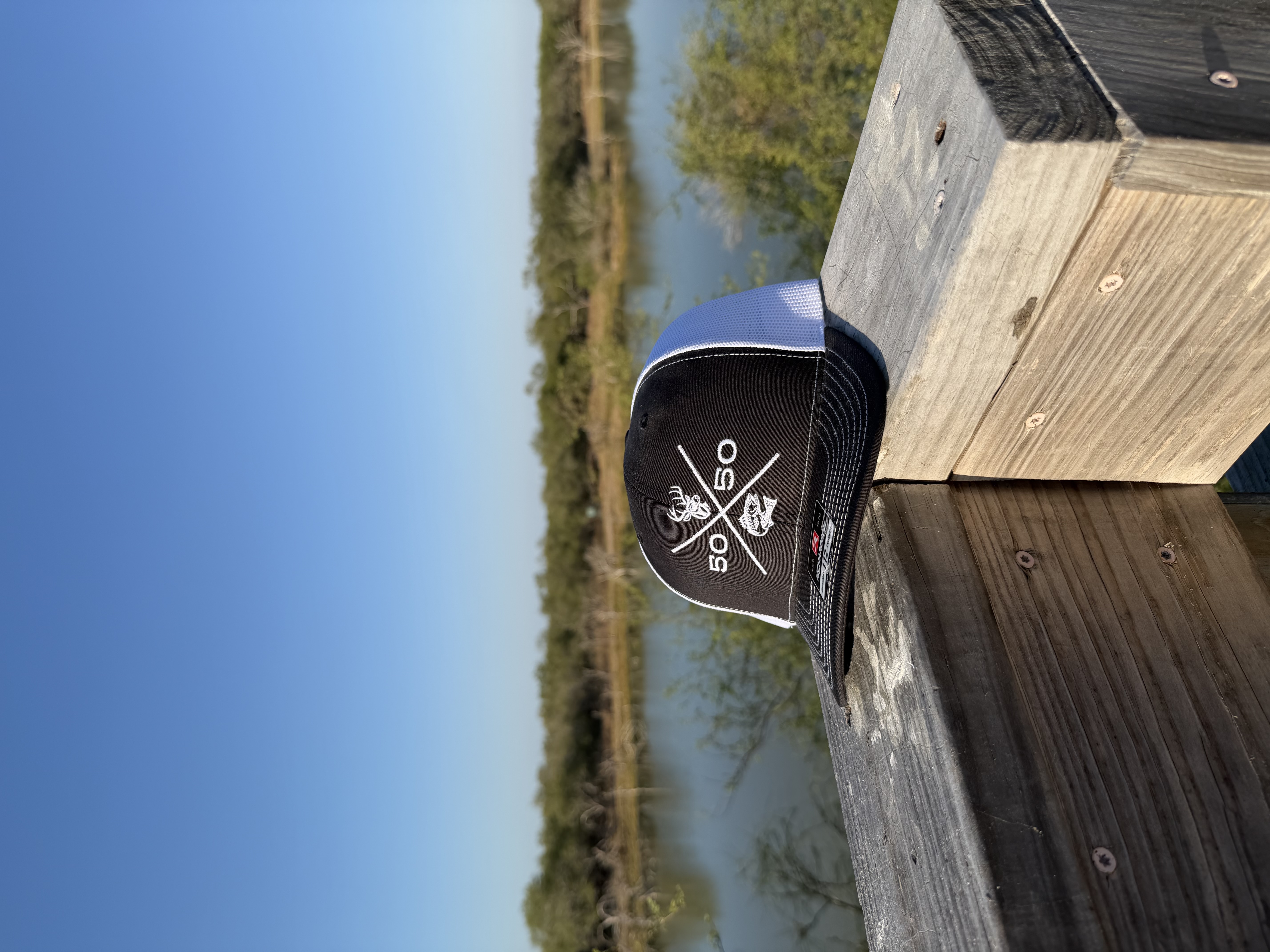 Classic Black/White Hat