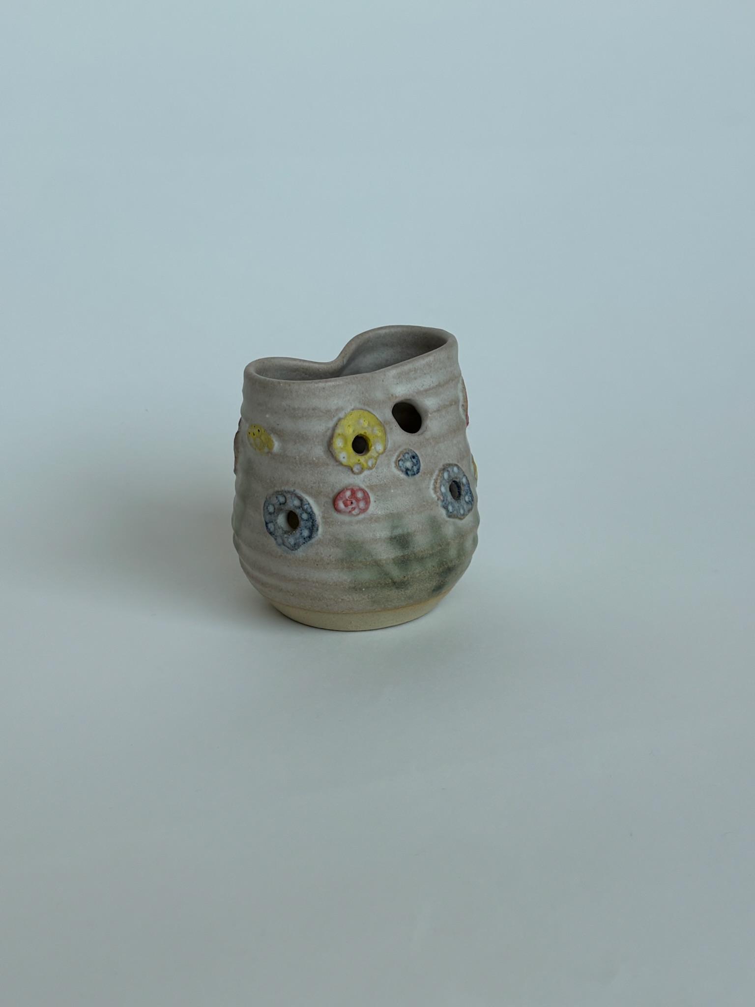 LITTLE CERAMIC POT