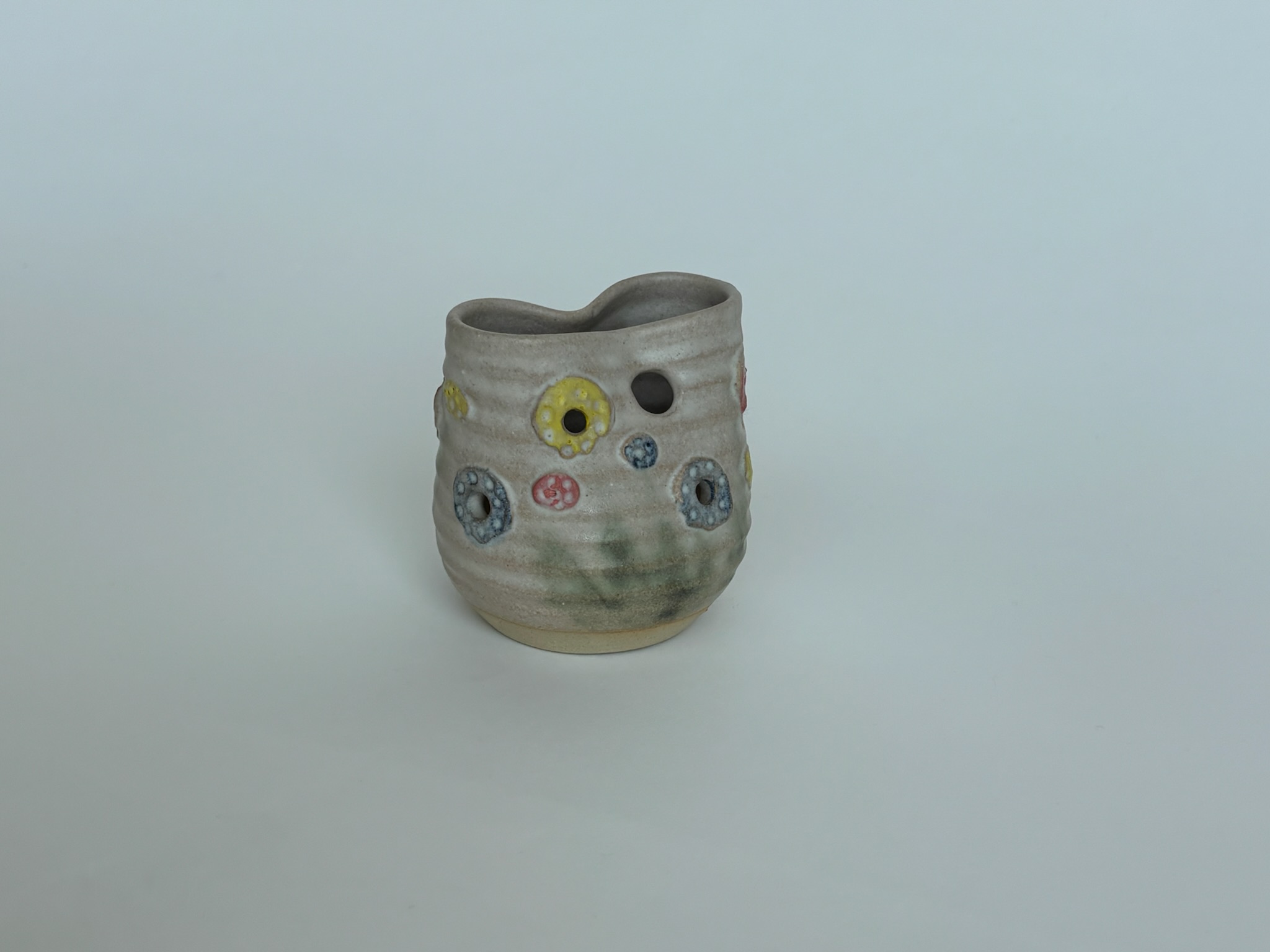 LITTLE CERAMIC POT