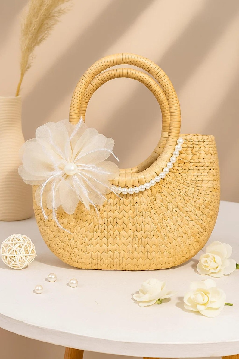 Elegant Straw Handbag with Round Bamboo Handle Š Decorated with White Flower and Pearls, Handmade Party Tote