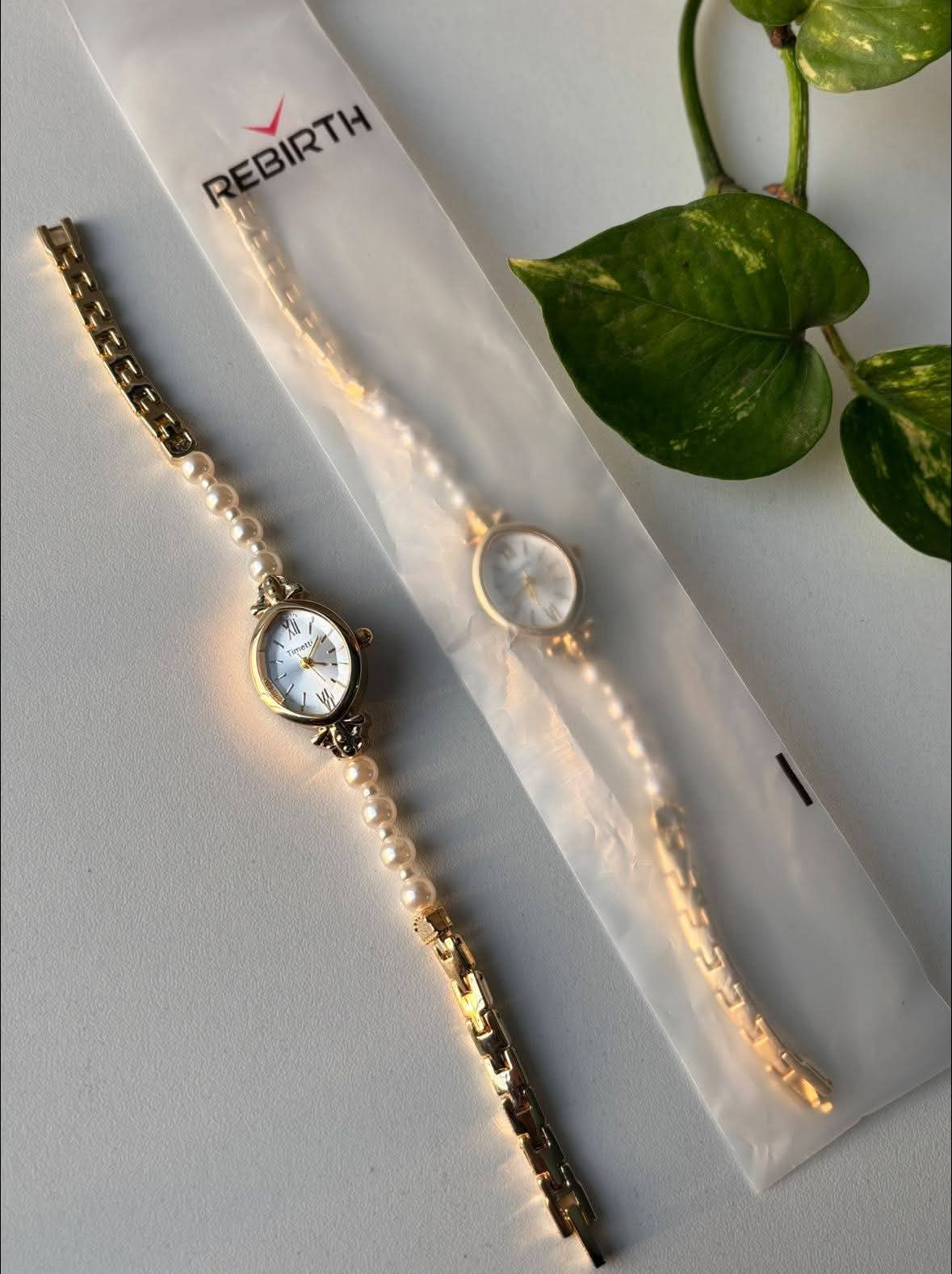 A touch of pearl, a touch of class