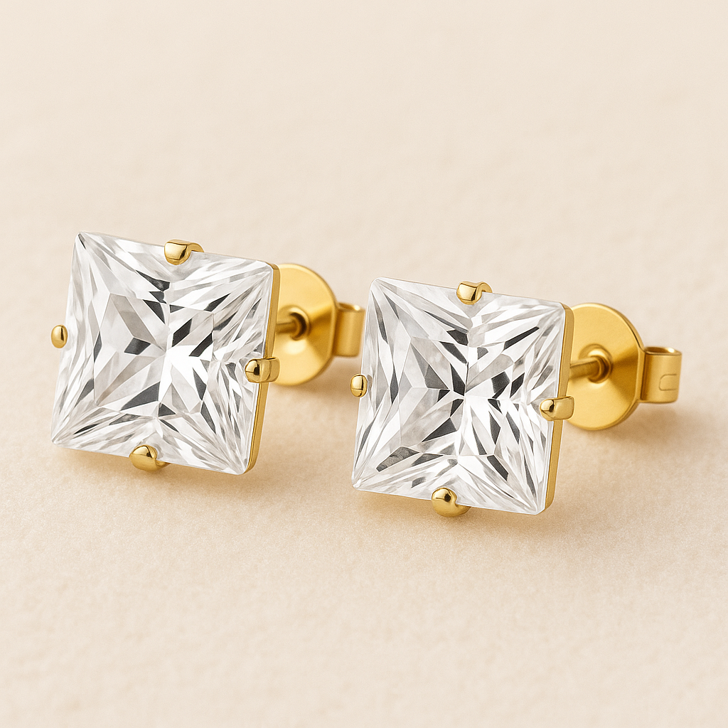 Boucles d'oreilles en plaqué or avec zircon carré