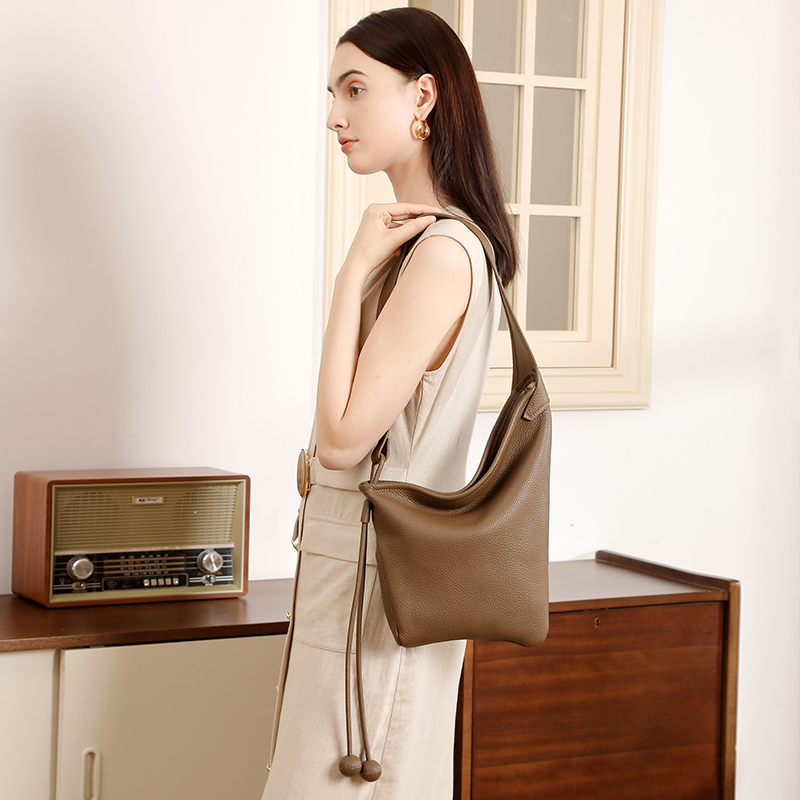 Classic Brown Leather Shoulder Bag