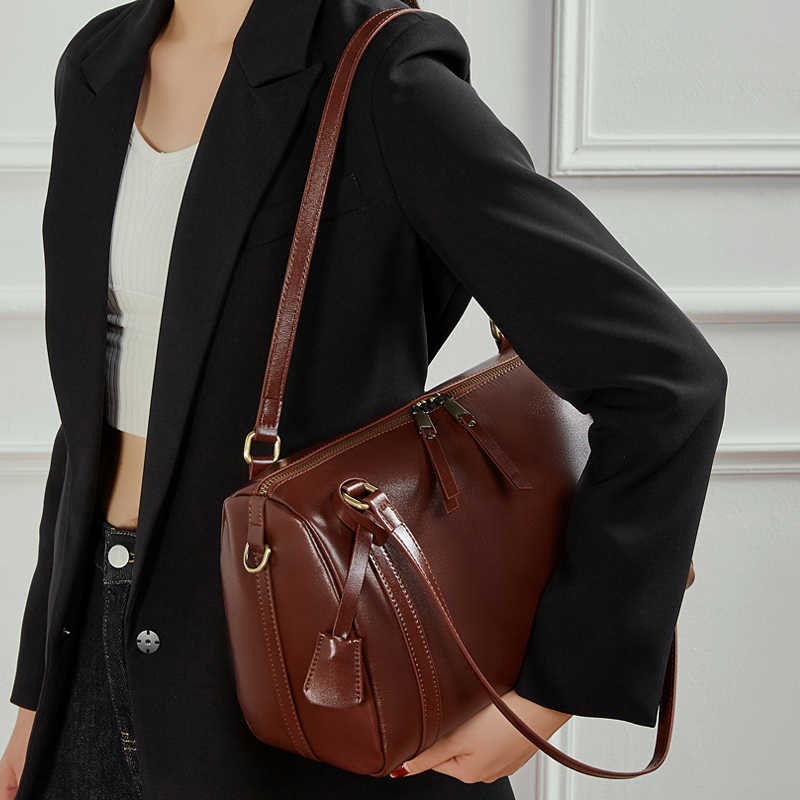 Classic Leather Shoulder Bag