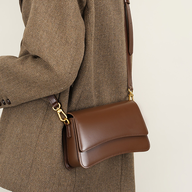 Classic Brown Leather Shoulder Bag