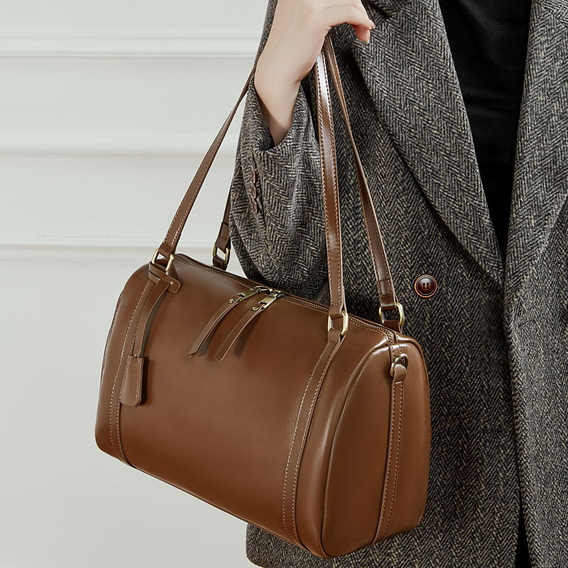 Classic Leather Shoulder Bag