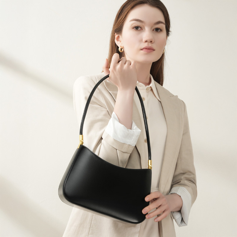 Elegant Black Leather Shoulder Bag