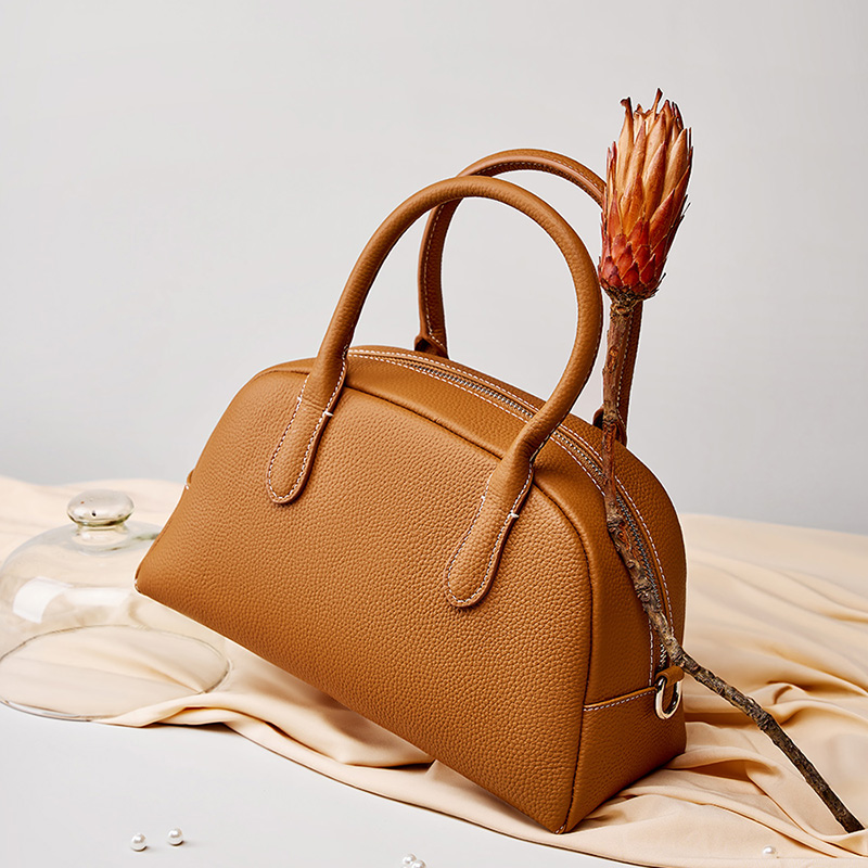 Elegant Brown Leather Handbag