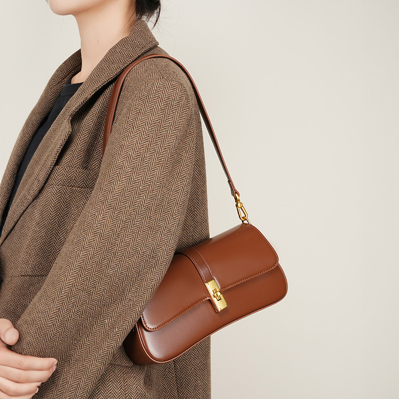 Classic Brown Leather Shoulder Bag