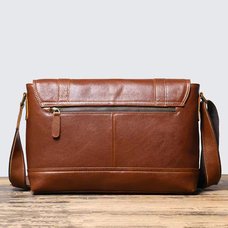 Classic Leather Messenger Bag