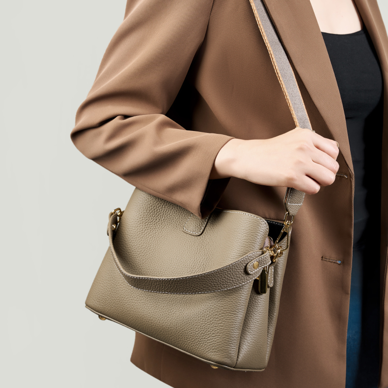 Classic Leather Shoulder Bag